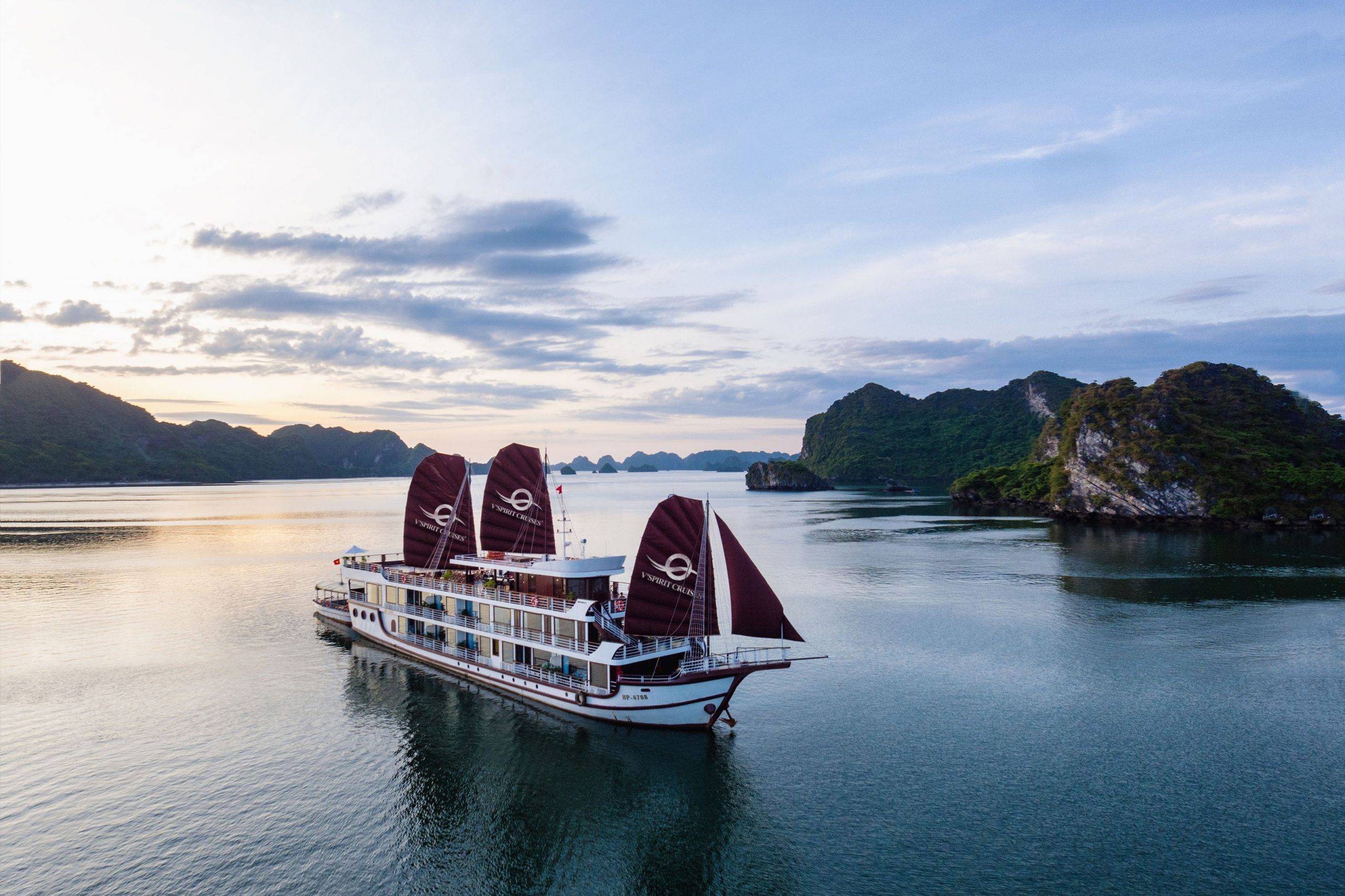 V'SPIRIT CRUISE HALONG - LAN HA BAY